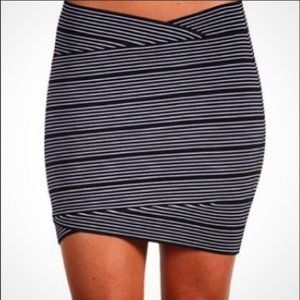 BCBG MaxAzria Bandage Skirt (M)